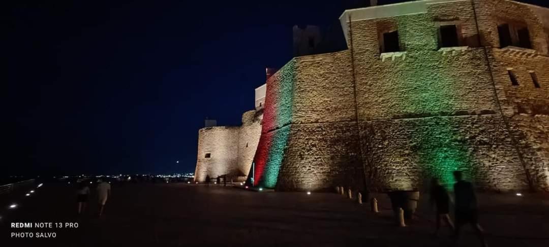 Golden House Lägenhet Castellammare del Golfo Exteriör bild